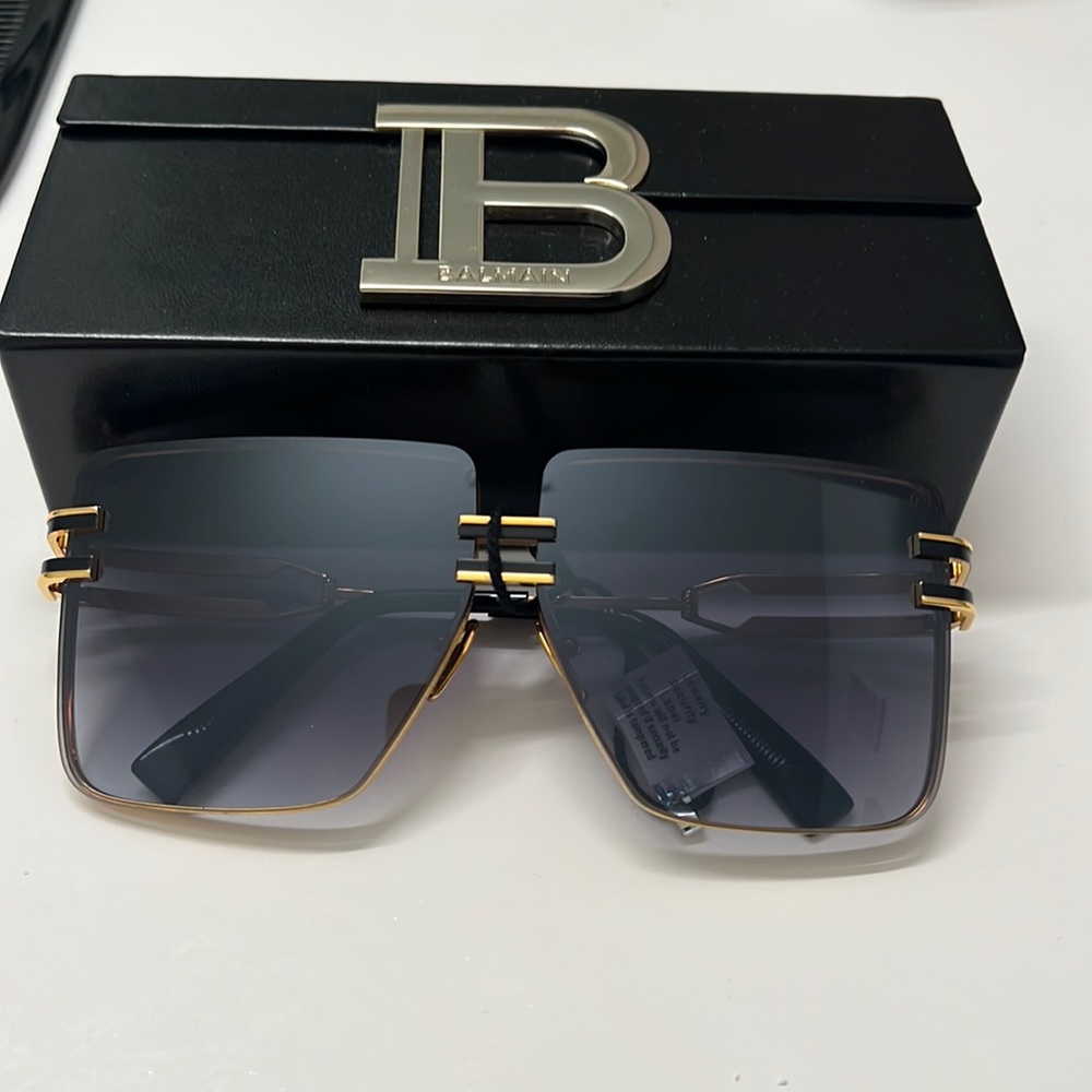 Balmain oversized sunglasses